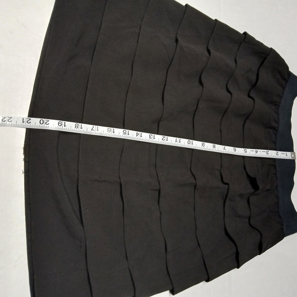 Nine West Suit Black Horizontal Ruffle Skirt Layered Tier Size 12 Elastic Waist - Picture 4 of 6